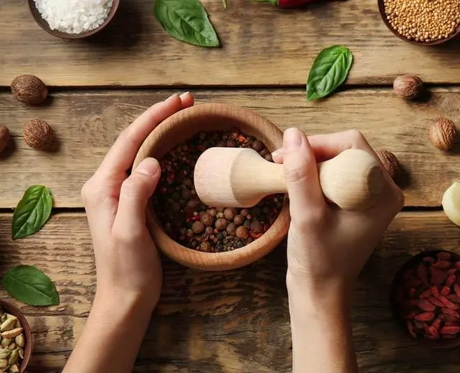 تصویر مرتبط با ادویه کاچی؛ ترکیبی خوشعطر و اصیل برای طعمدهی سنتی