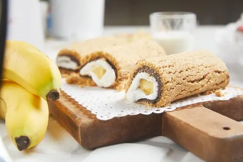 تصویر مرتبط با طرز تهیه رولت بیسکویتی ساده و سریع بدون فر برای عصرانه‌ای متفاوت