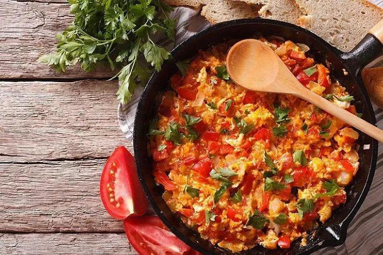 تصویر مرتبط با ۳ نکته طلایی برای تهیه املت گوجه خوشطعم و خوشرنگ