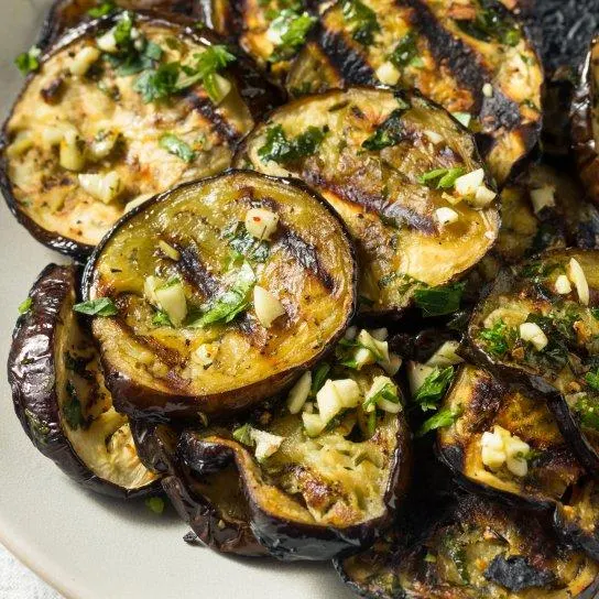 تصویر مرتبط با طرز تهیه سورملی کباب با بادمجان کبابی و عطر دودی بی‌نظیر