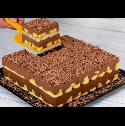 تصویر مرتبط با طرز تهیه کیک یخچالی شکلاتی؛ دسر ساده و بدون نیاز به فر