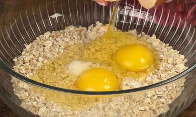 تصویر مرتبط با طرز تهیه پنکیک سیب و جو دوسر؛ صبحانهای سالم و انرژیبخش