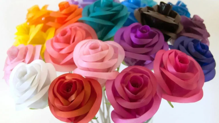 گل رز رنگی و ماندگار ساخته شده از بطری پلاستیکی خالی برای دکور و هدیه