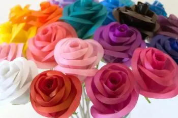 گل رز رنگی و ماندگار؛ بطری پلاستیکی خالی آماده برای برش و ساخت گل رز ر