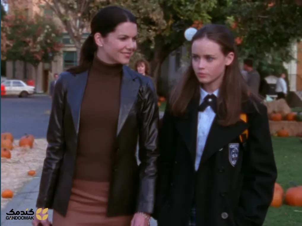 روری و لورلای با لباس‌های پاییزی در سریال گیل‌مور گرلز