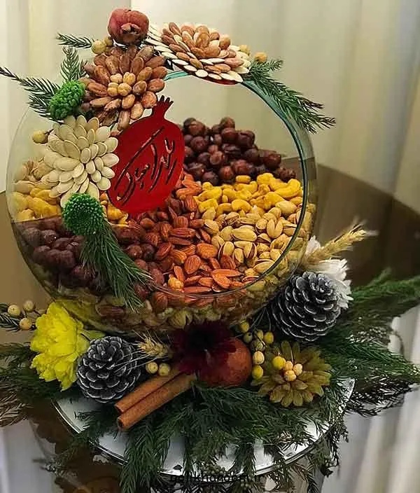 تصویر مرتبط با ایدههای خلاقانه برای تزیین آجیل شب یلدا با طرحهای شیک و متنوع