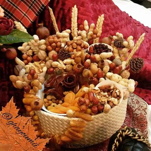 چیدمان آجیل در ظروف مسی و برنجی برای سفره یلدا