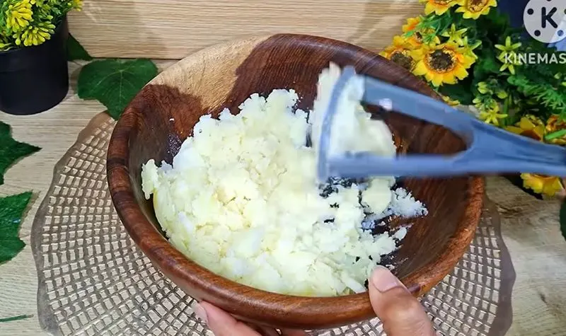 مواد اولیه تهیه پفک چی توز موتوری خانگی