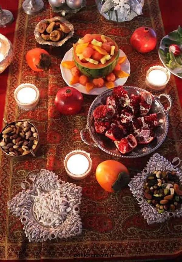 تصویر مرتبط با ایدههای خلاقانه برای تزیین سفره شب یلدا با سبک سنتی و مدرن