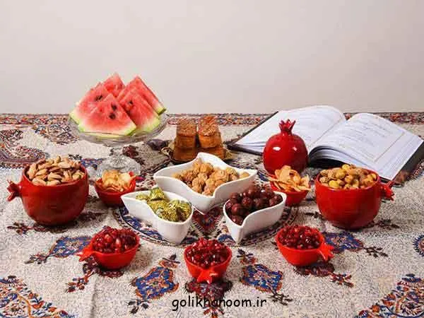 تصویر مرتبط با ایدههای خلاقانه برای تزیین سفره شب یلدا با سبک سنتی و مدرن