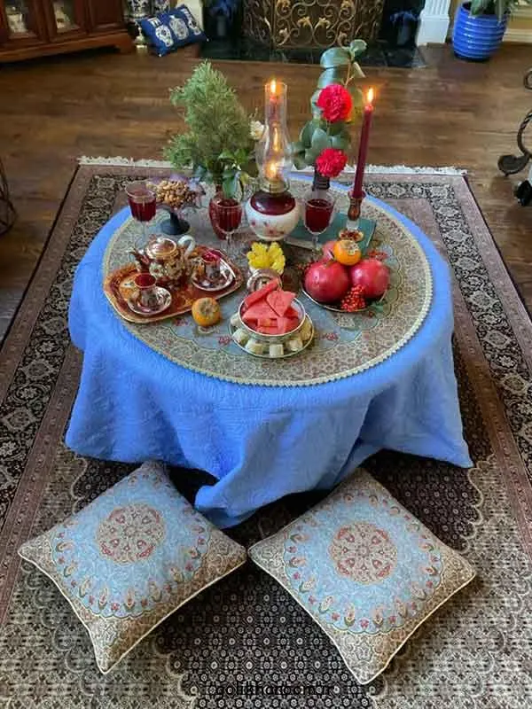 تصویر مرتبط با ایدههای شیک و سنتی برای چیدمان سفره شب یلدا