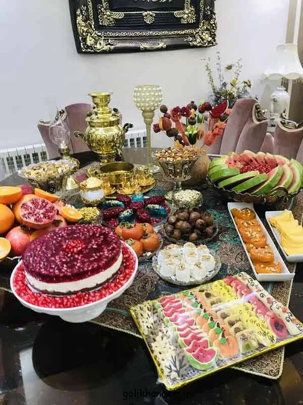تصویر مرتبط با ایدههای شیک و سنتی برای چیدمان سفره شب یلدا