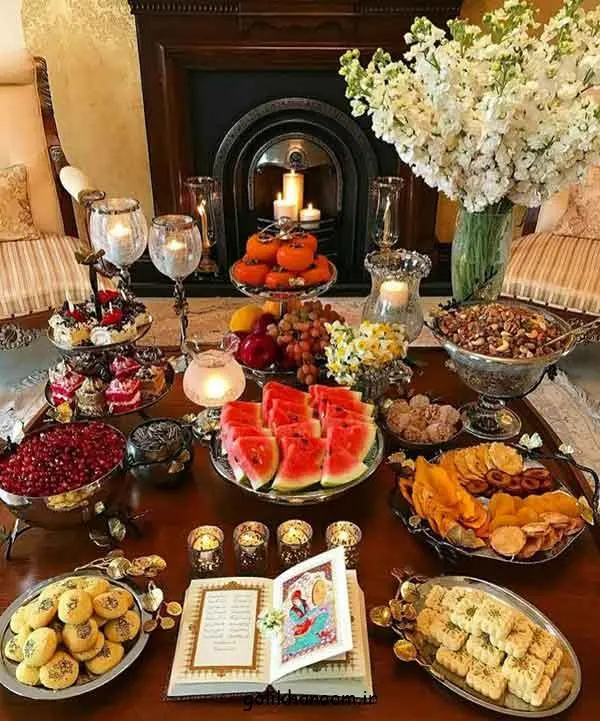 تصویر مرتبط با ایدههای شیک و سنتی برای چیدمان سفره شب یلدا