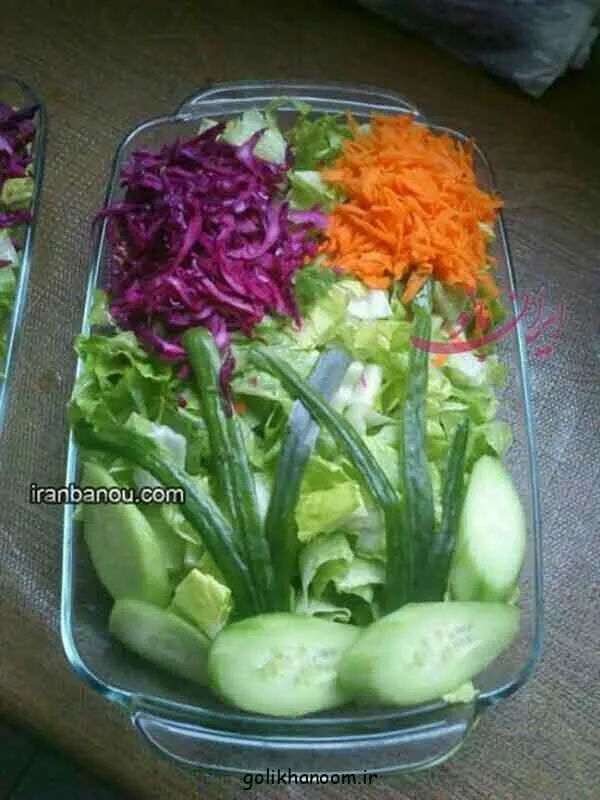 تصویر مرتبط با ۳۰ مدل خلاقانه تزیین سالاد کاهو در ظرف مستطیل برای سفرهای زیبا