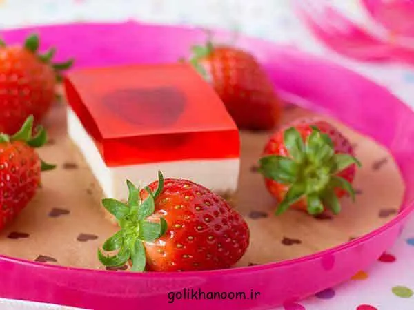 تصویر مرتبط با ایدههای جذاب تزیین ژله با میوههای رنگارنگ فصل