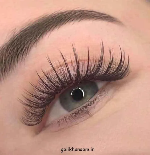 تصویر مرتبط با مدل مژه کلاسیک؛ راهنمای کامل انواع سبک‌ها و تکنیک‌ها