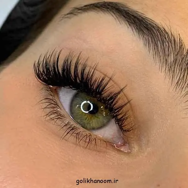 تصویر مرتبط با مدل مژه کلاسیک؛ راهنمای کامل انواع سبک‌ها و تکنیک‌ها