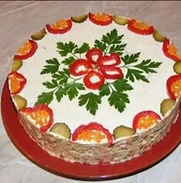 تصویر مرتبط با ایده‌های متنوع و ساده برای تزیین سالاد الویه در مدرسه
