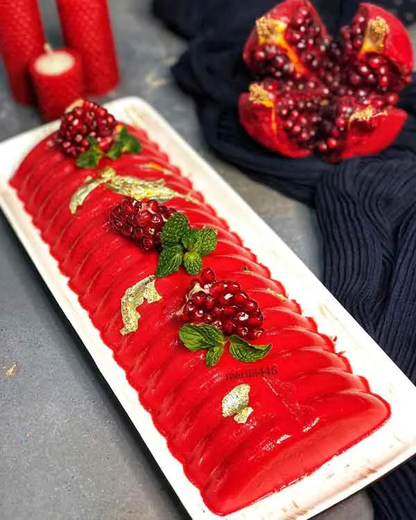 تصویر مرتبط با ایدههای خلاقانه و کمهزینه برای تزیین ژله شب یلدا با رنگهای زیبا
