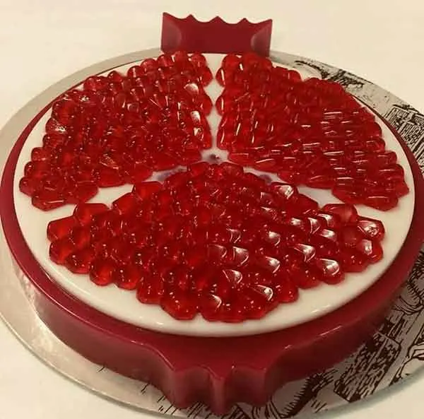 تصویر مرتبط با ایدههای خلاقانه و کمهزینه برای تزیین ژله شب یلدا با رنگهای زیبا