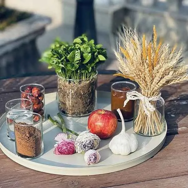 تصویر مرتبط با ۵۳ ایده جذاب برای چیدمان سفره هفت سین با طرحهای متنوع و خاص