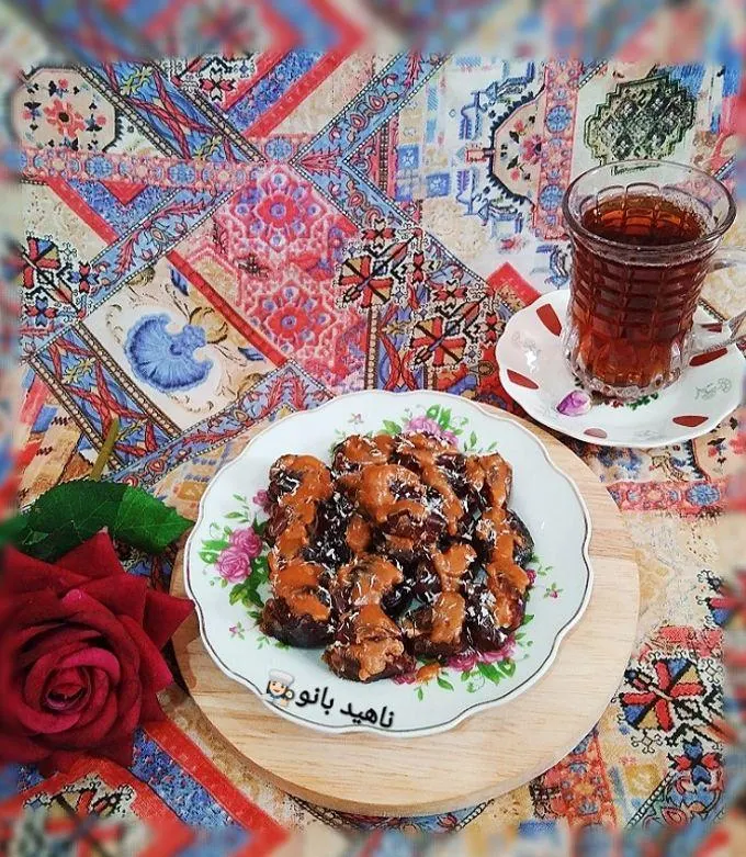 تصویر مرتبط با طرز تهیه رنگینک با آرد گندم؛ دسر سنتی خوش‌طعم و مجلسی ایرانی