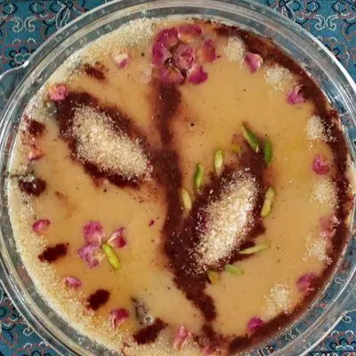 تصویر مرتبط با طرز تهیه رنگینک با آرد گندم؛ دسر سنتی خوش‌طعم و مجلسی ایرانی