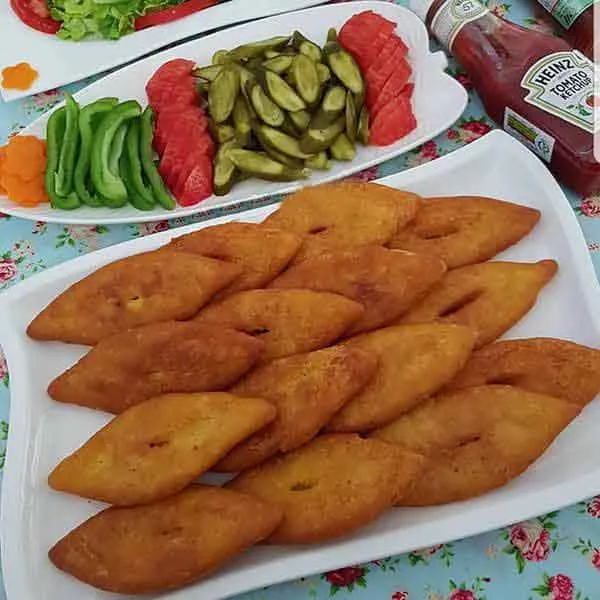 تصویر مرتبط با ایده‌های جذاب تزیین کوکو سیب زمینی برای شام‌های سبک و خوشمزه