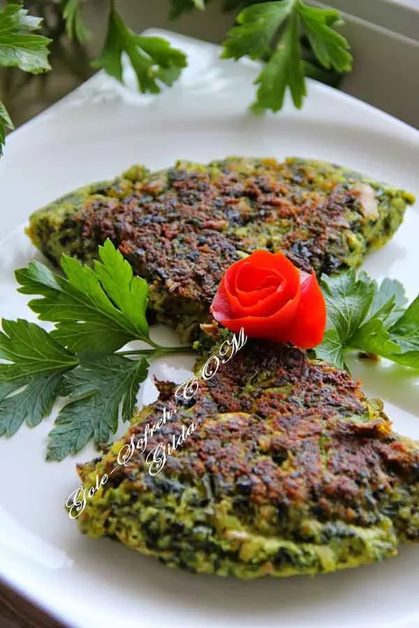 تصویر مرتبط با ایدههای متنوع و جذاب تزیین کوکو سبزی برای مجالس و دورهمیها