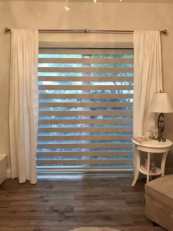 تصویر مرتبط با جدیدترین مدلهای پرده زبرا برای آشپزخانه، اتاق خواب و پذیرایی با طرحها و سایزهای متنوع