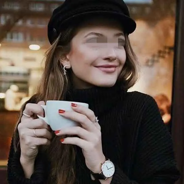 تصویر مرتبط با ایده‌های متنوع ژست عکس در کافه برای ثبت لحظات خاص