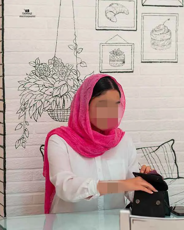 تصویر مرتبط با ایده‌های متنوع ژست عکس در کافه برای ثبت لحظات خاص
