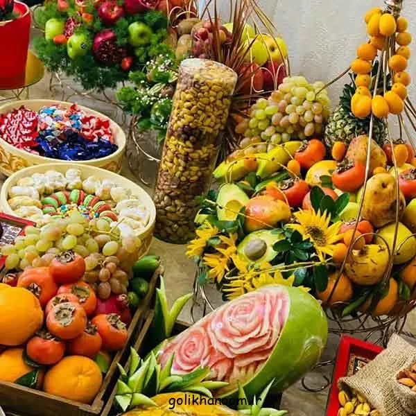 تصویر مرتبط با ایدههای ساده و شیک برای تزیین میز شب یلدا