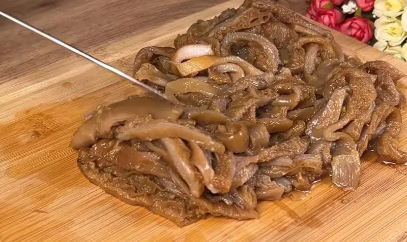 تصویر مرتبط با روش تهیه سیرابی سفید و بدون بو با طعمی متفاوت و نرم