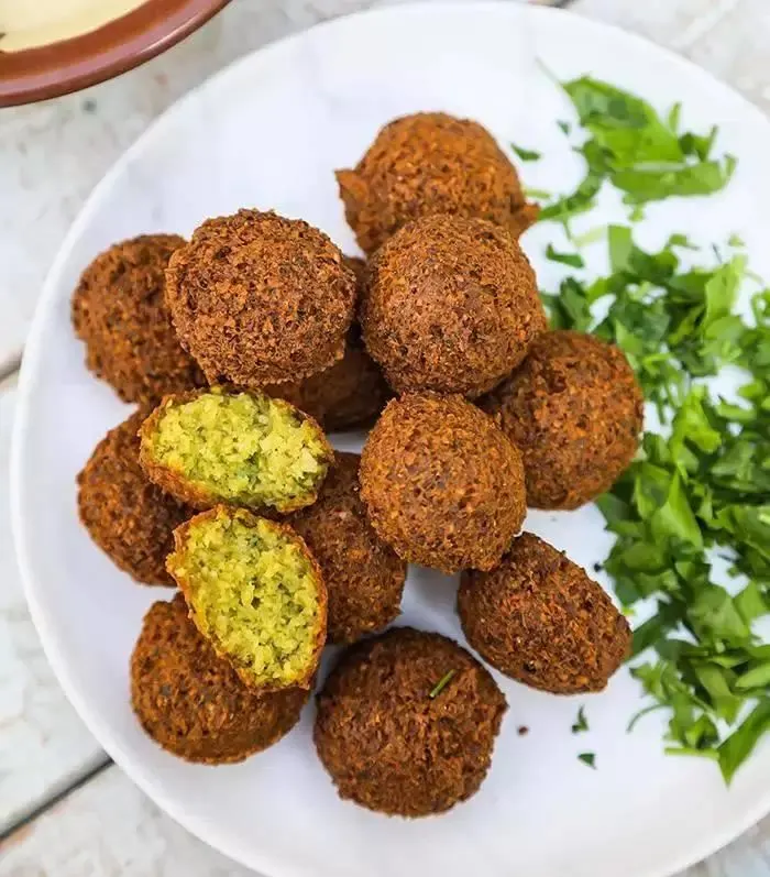 تصویر مرتبط با روش تهیه فلافل بیروتی خانگی با طعمی ترد و خوشمزه