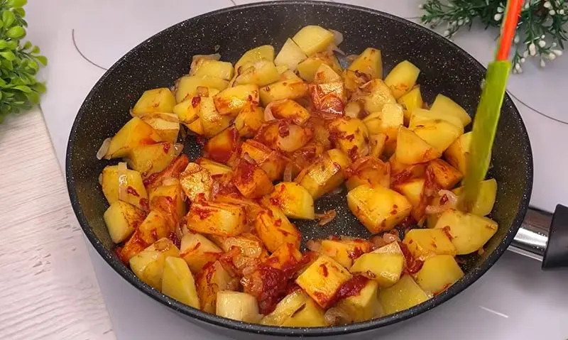 خوراک سیرابی سفید رستورانی با سیبزمینی و ادویههای معطر