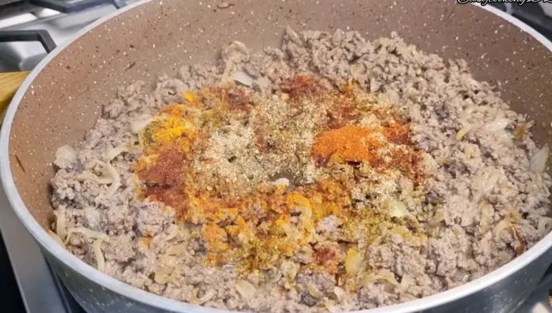 تصویر تهدیگ سیبزمینی برای قارچ پلو