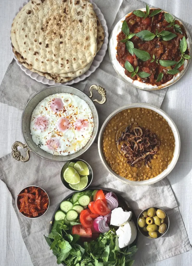 تصویر مرتبط با طرز تهیه عدسی داغ و لعابدار؛ غذای مقوی و ساده برای روزهای سرد