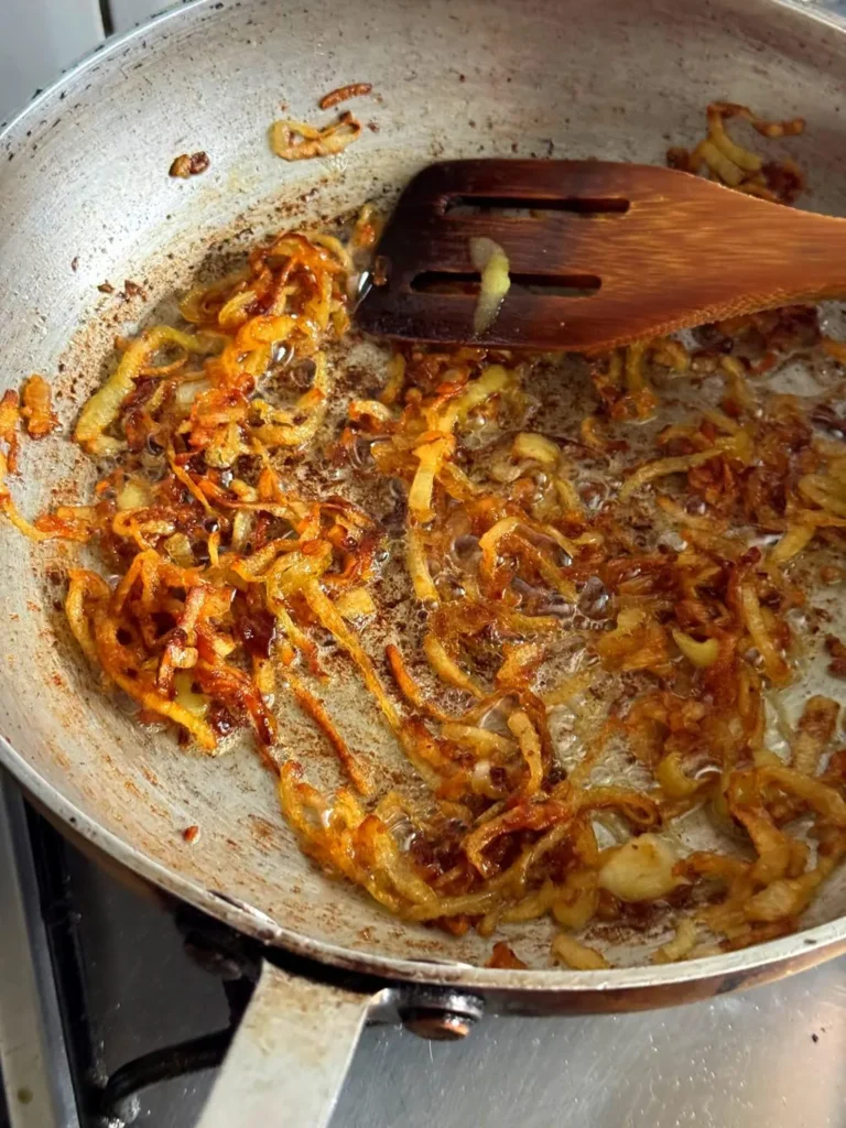 تصویر مرتبط با روش تهیه دمپخت عدس؛ غذایی ساده و خوشعطر برای یک وعده دلچسب