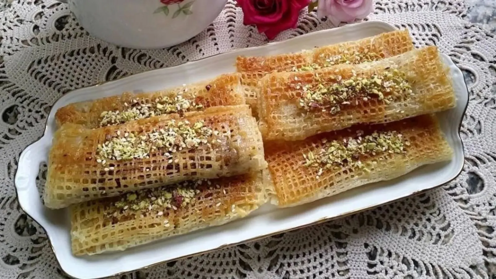 طرز تهیه رشته خشکار؛ رشته خشکار گیلانی شیرینی ترد و معطر شمالی