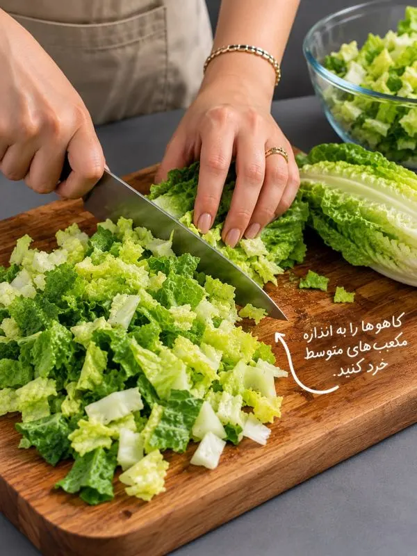 تصویر مرتبط با طرز تهیه سالاد سزار خانگی با مرغ گریل و سس کرمی