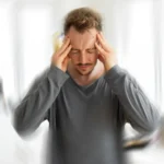 تصویر نمادین مقابله با احساس عدم کنترل در زندگی