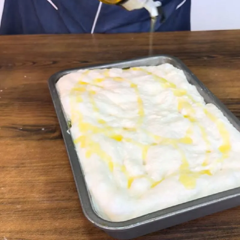 تصویر مرتبط با طرز تهیه نان فوکاچیا با تخمیر سرد و بدون ورز دادن
