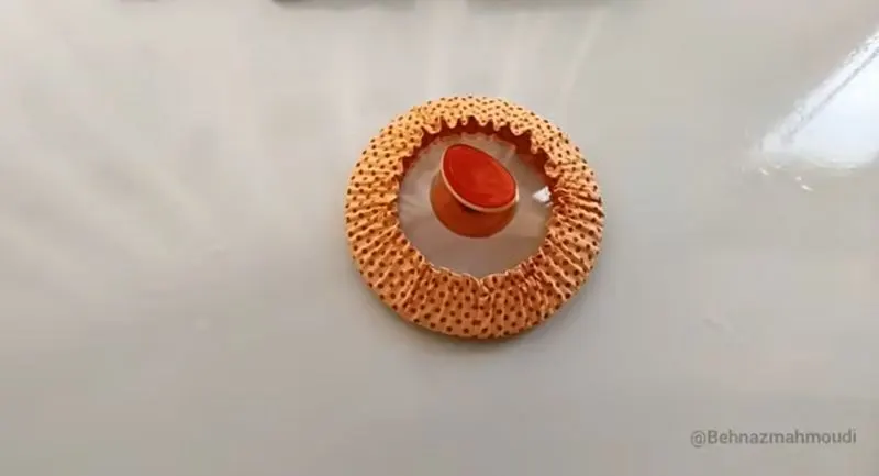 تصویر مرتبط با آموزش گام‌به‌گام دوخت دمکنی رینگی با یک تکه پارچه بدون الگو
