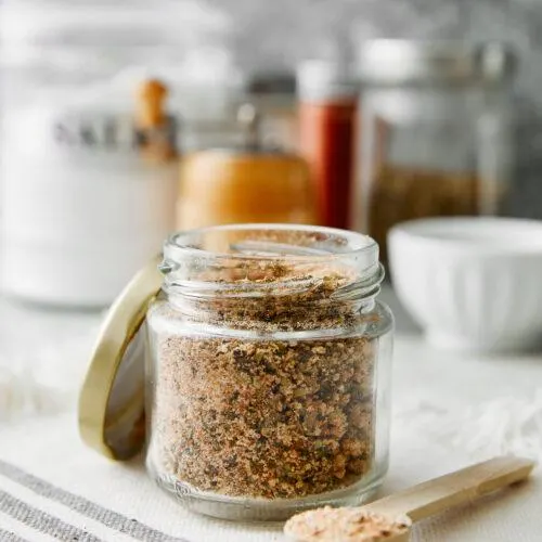 تصویر مرتبط با طرز تهیه ادویه ماهی خانگی برای طعمی خوش‌عطر و بی‌نظیر