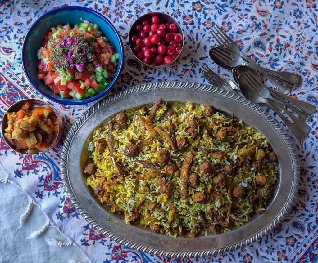 تصویر مرتبط با طرز تهیه دمپخت عدس و کلم شیرازی؛ غذای سنتی ساده و خوشعطر