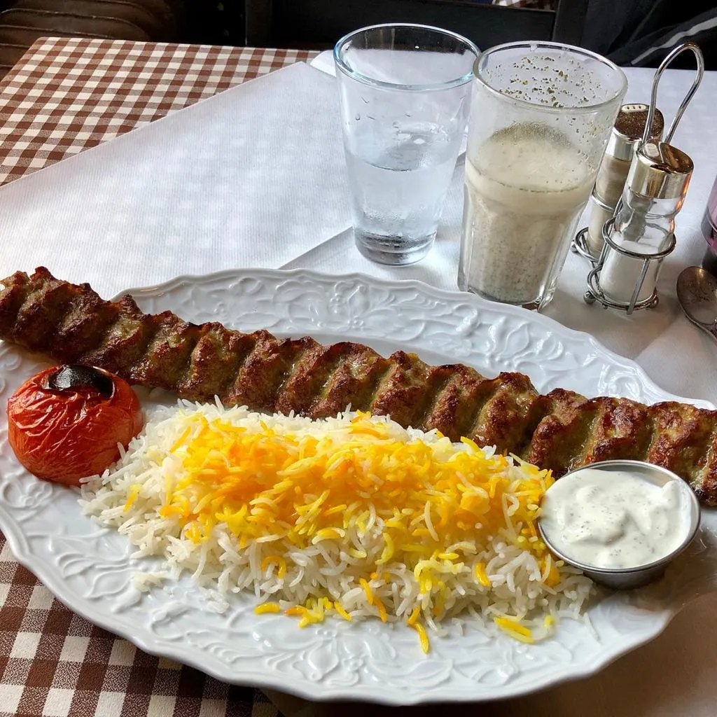 تصویر مرتبط با طرز تهیه کباب ماستی نرم و خوشعطر به سبک رستورانی