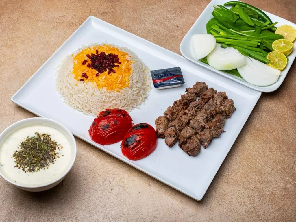 تصویر مرتبط با طرز تهیه کباب ماستی نرم و خوشعطر به سبک رستورانی