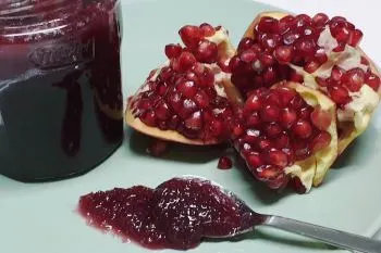 مربای انار بدون هسته؛ مربای انار با بافت ژلهای و براق