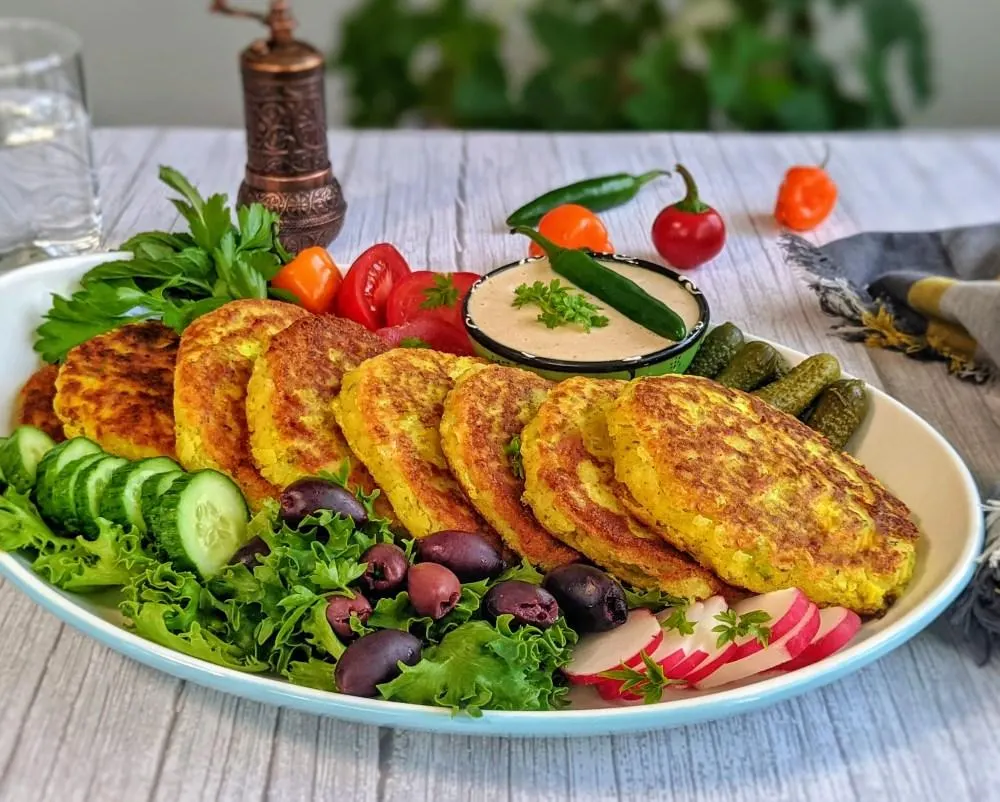 تصویر مرتبط با راز تهیه کوکوی سیب زمینی ترد و طلایی با یک ترفند ساده